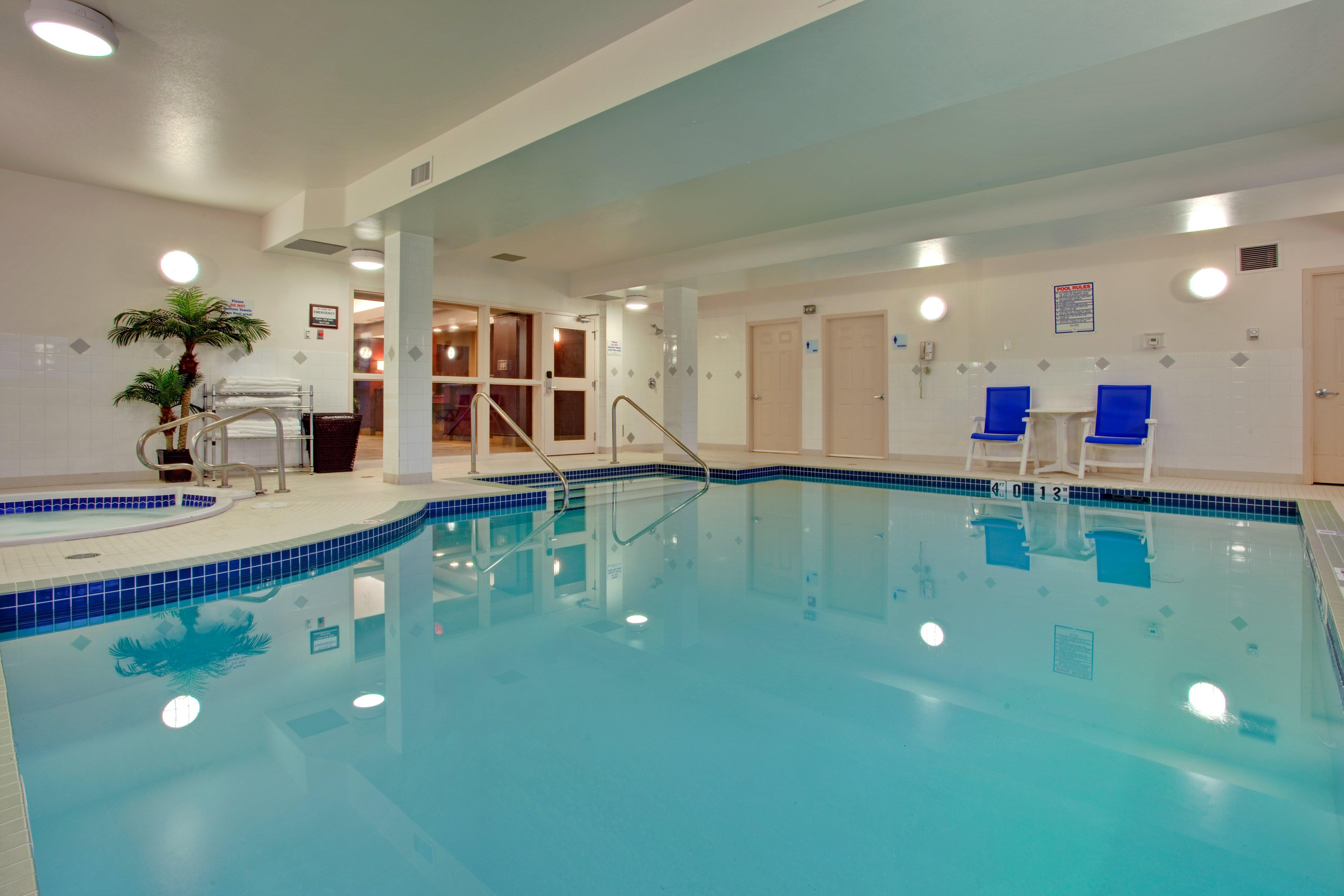 Holiday Inn Express Edmonton North By Ihg Εξωτερικό φωτογραφία