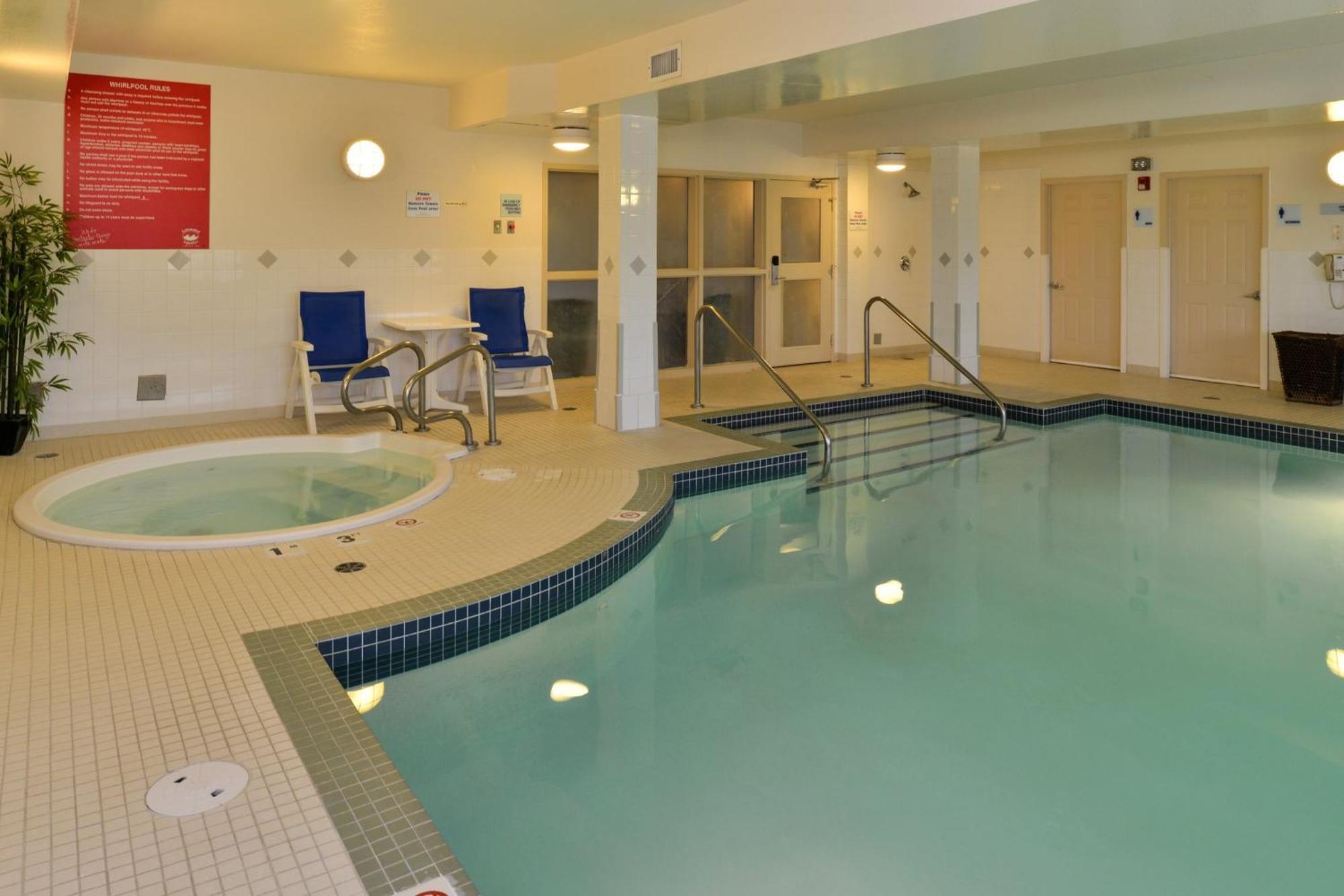 Holiday Inn Express Edmonton North By Ihg Εξωτερικό φωτογραφία