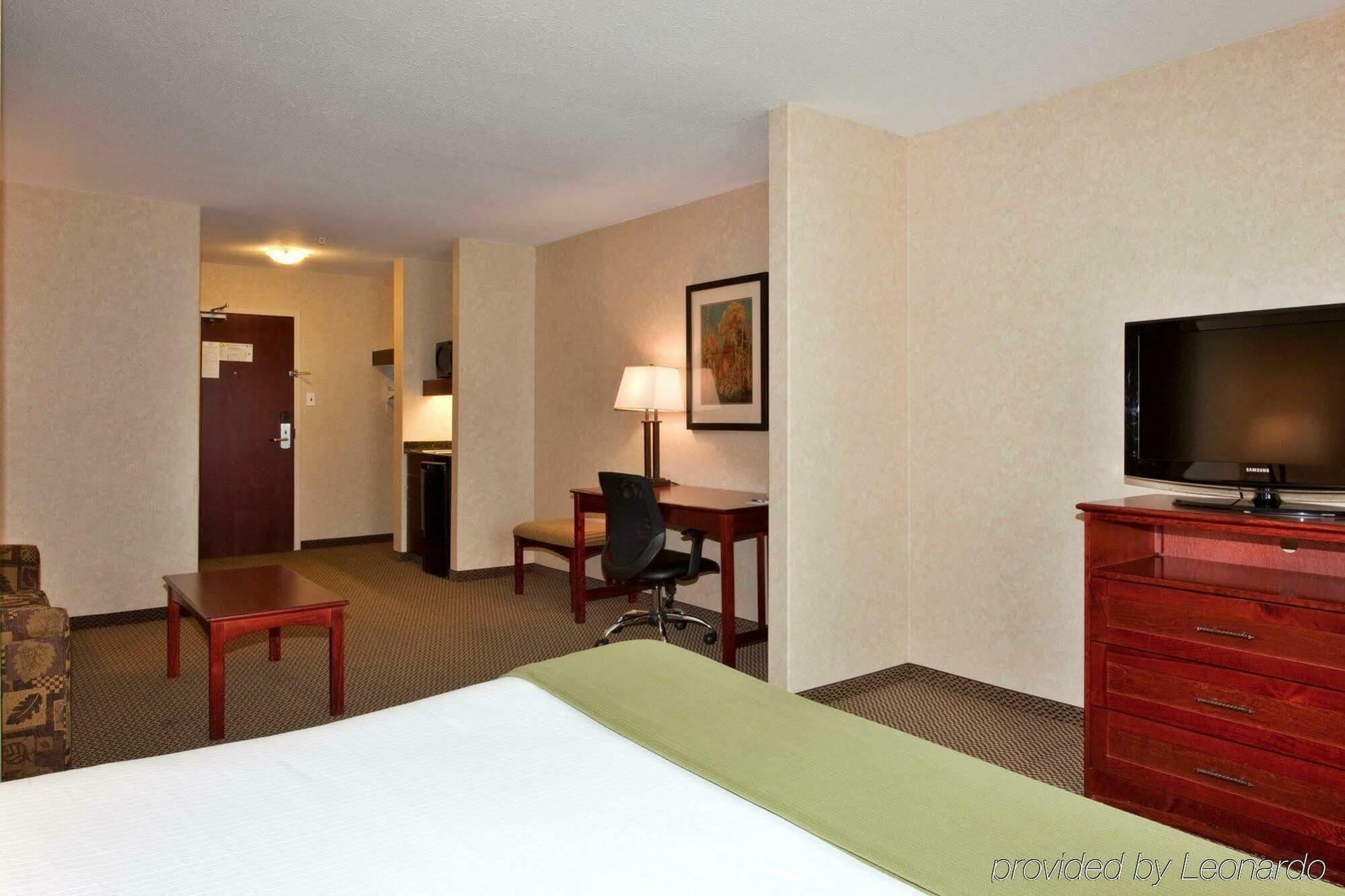 Holiday Inn Express Edmonton North By Ihg Εξωτερικό φωτογραφία
